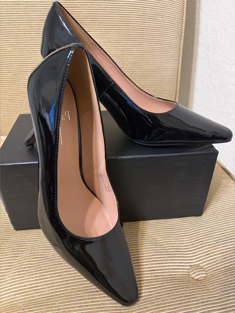 NWT Linea Paolo Polina Women's Black Patent Leather Pumps - Size 8.5
